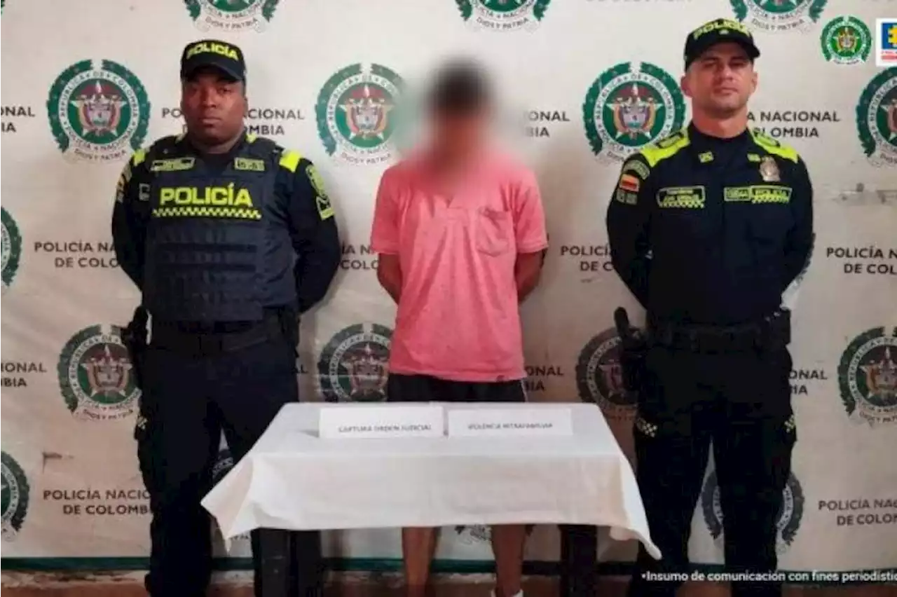 Capturaron a sujeto que insultaba y golpeaba a su abuela; quería quedarse con la casa - Pulzo