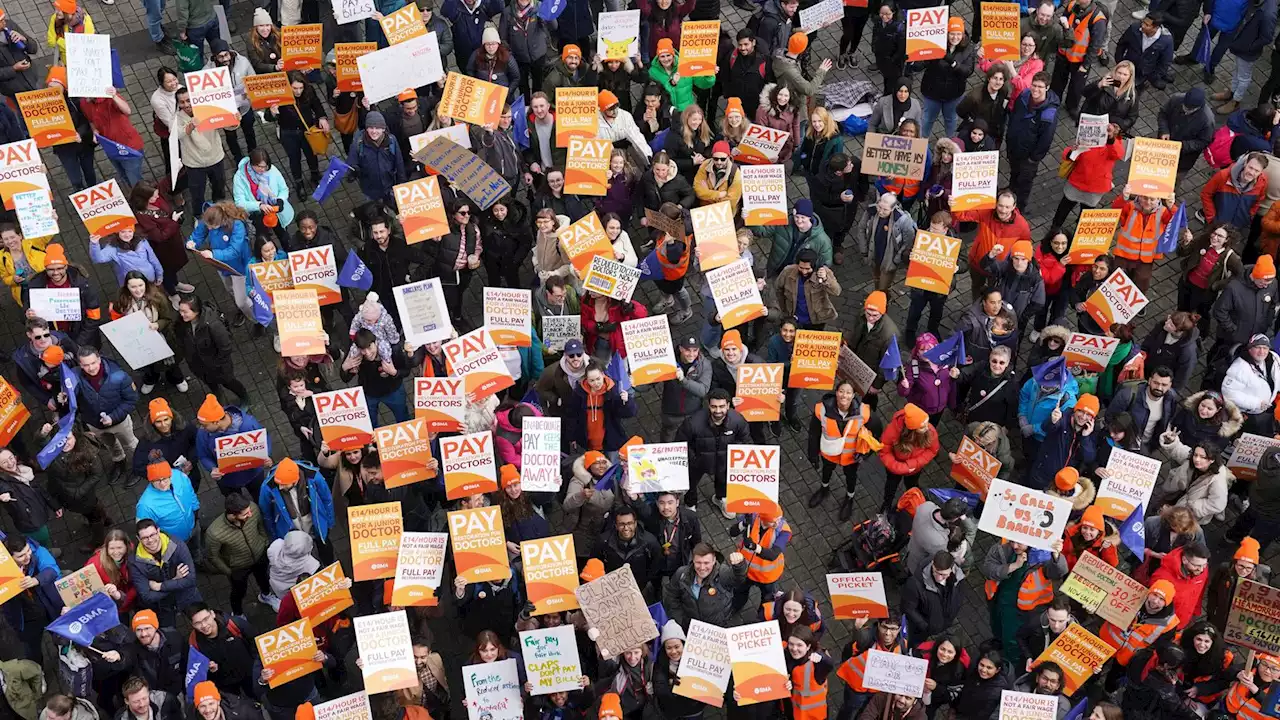 Junior doctors begin fifth walkout - some of those striking only started their jobs two weeks ago