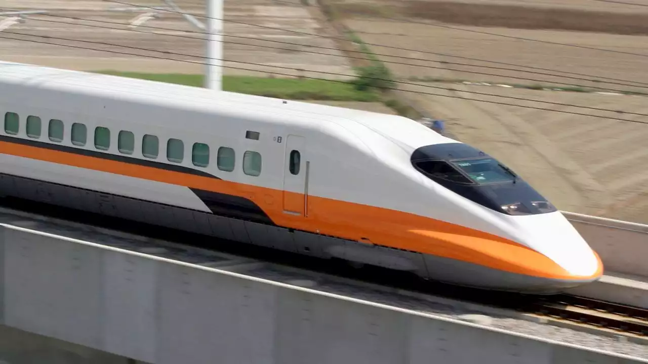 Amtrak, Texas Central exploring bullet train between Houston, Dallas