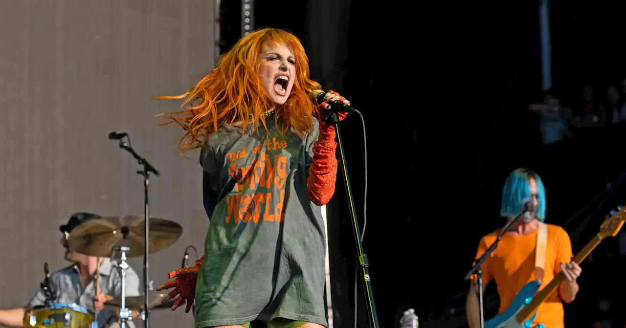 Hayley Williams Cancels Paramore Tour Due to Lung Infection