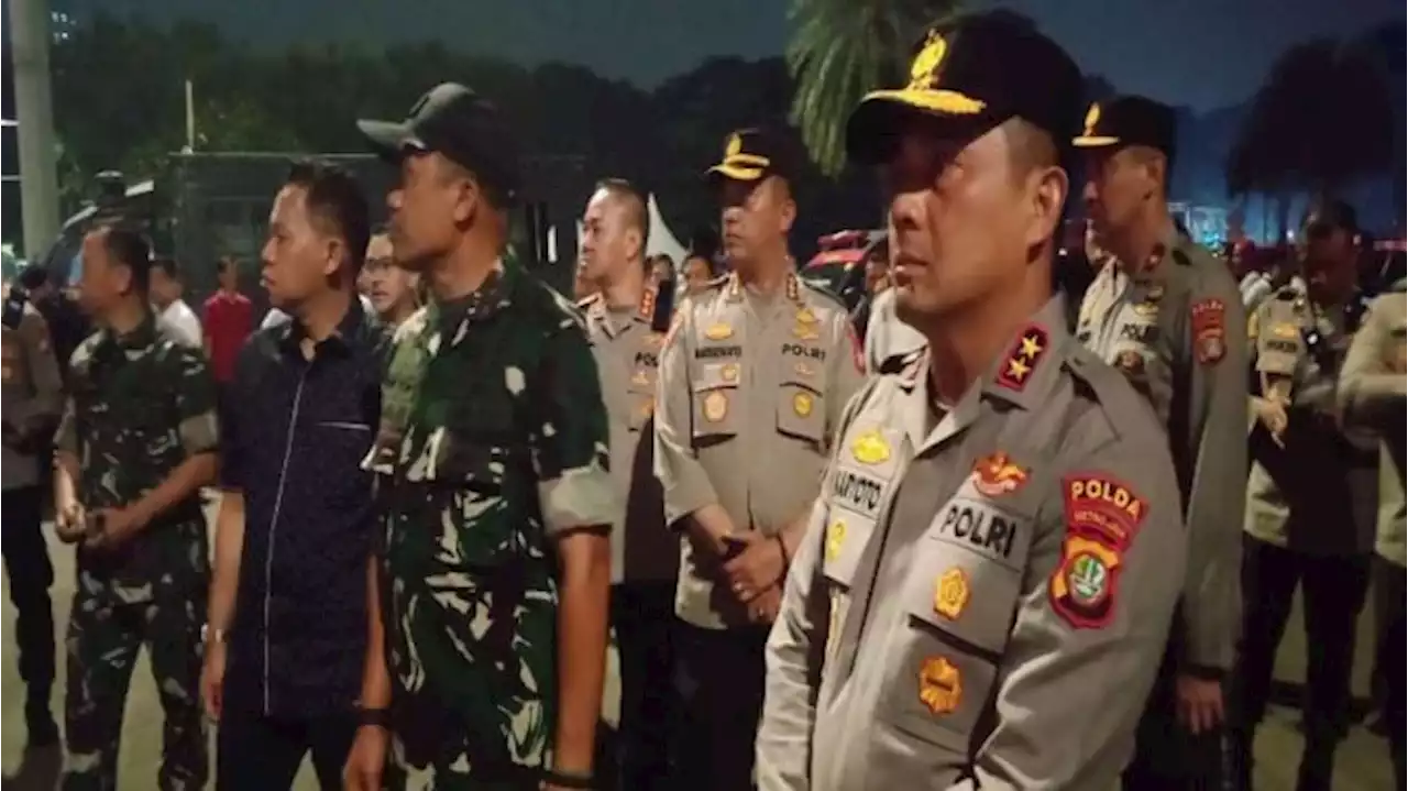 Irjen Karyoto Ungkap Alasan Demo Buruh Tak Dibubarkan Meski hingga Tengah Malam