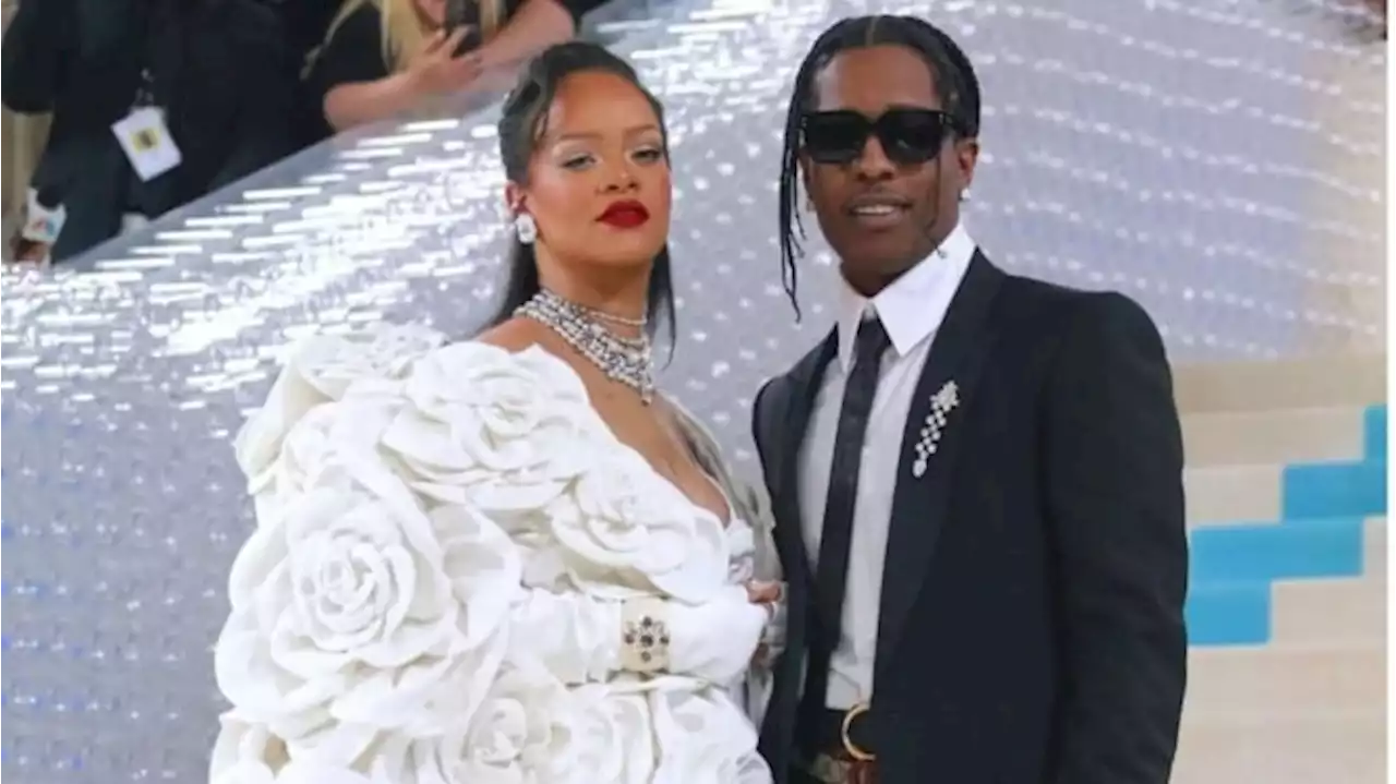 Rihanna Melahirkan Anak Kedua, Terungkap Jenis Kelaminnya