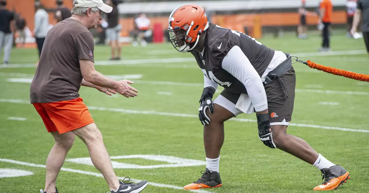 'They wanna go after the big guy': Browns OT Dawand Jones fueled by target on back