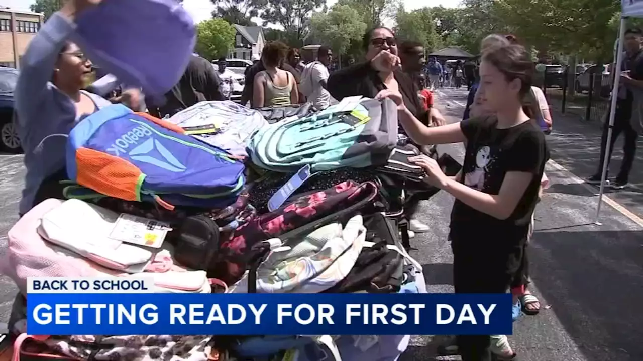 Chicago events get kids ready to go back to school as summer winds down