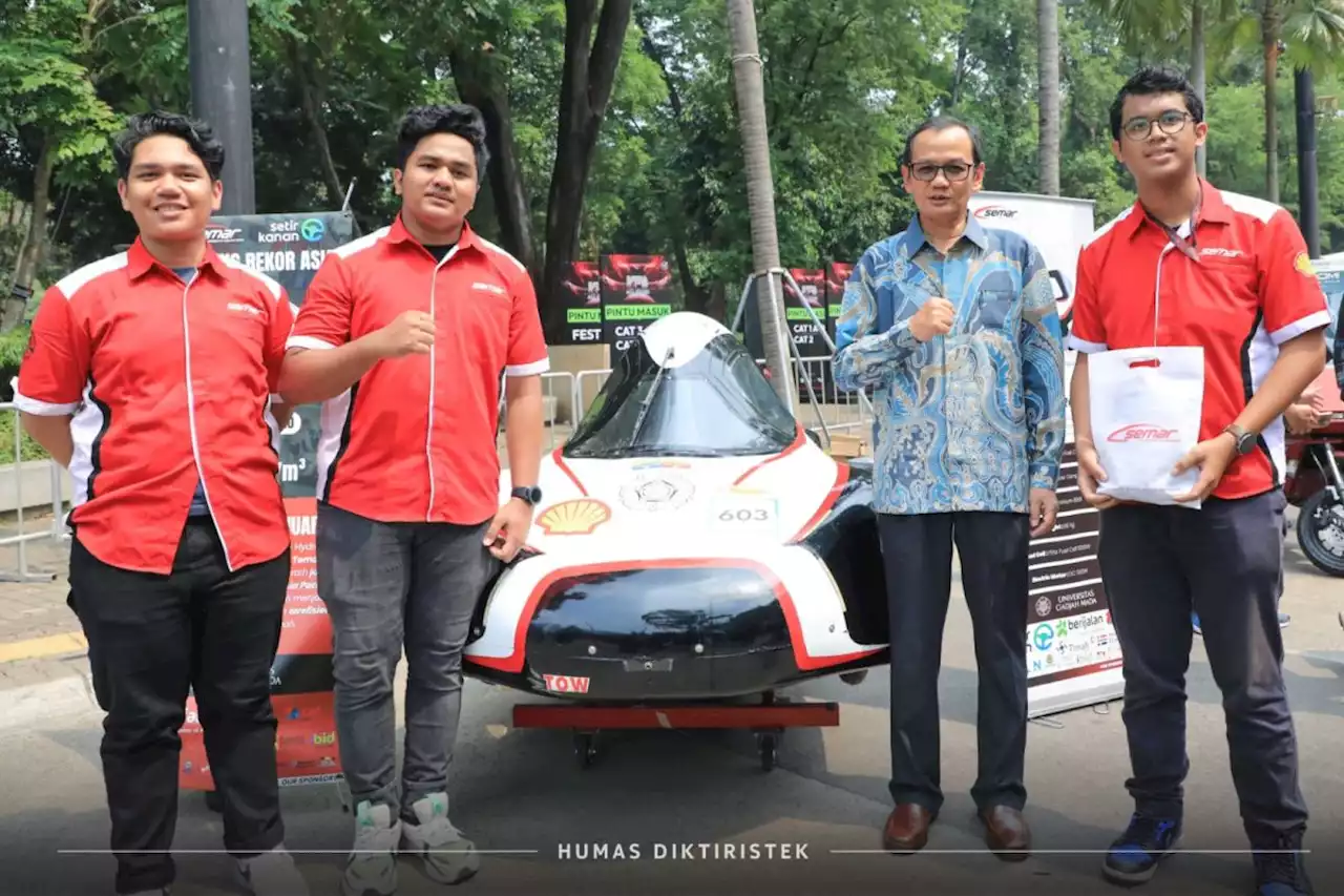 Mahasiswa UGM tampilkan mobil listrik hemat energi Urban Hydroz