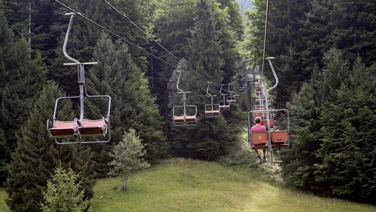 Unglück in Österreich: Sessel löst sich von Seilbahn – deutscher Urlauber stürzt ab