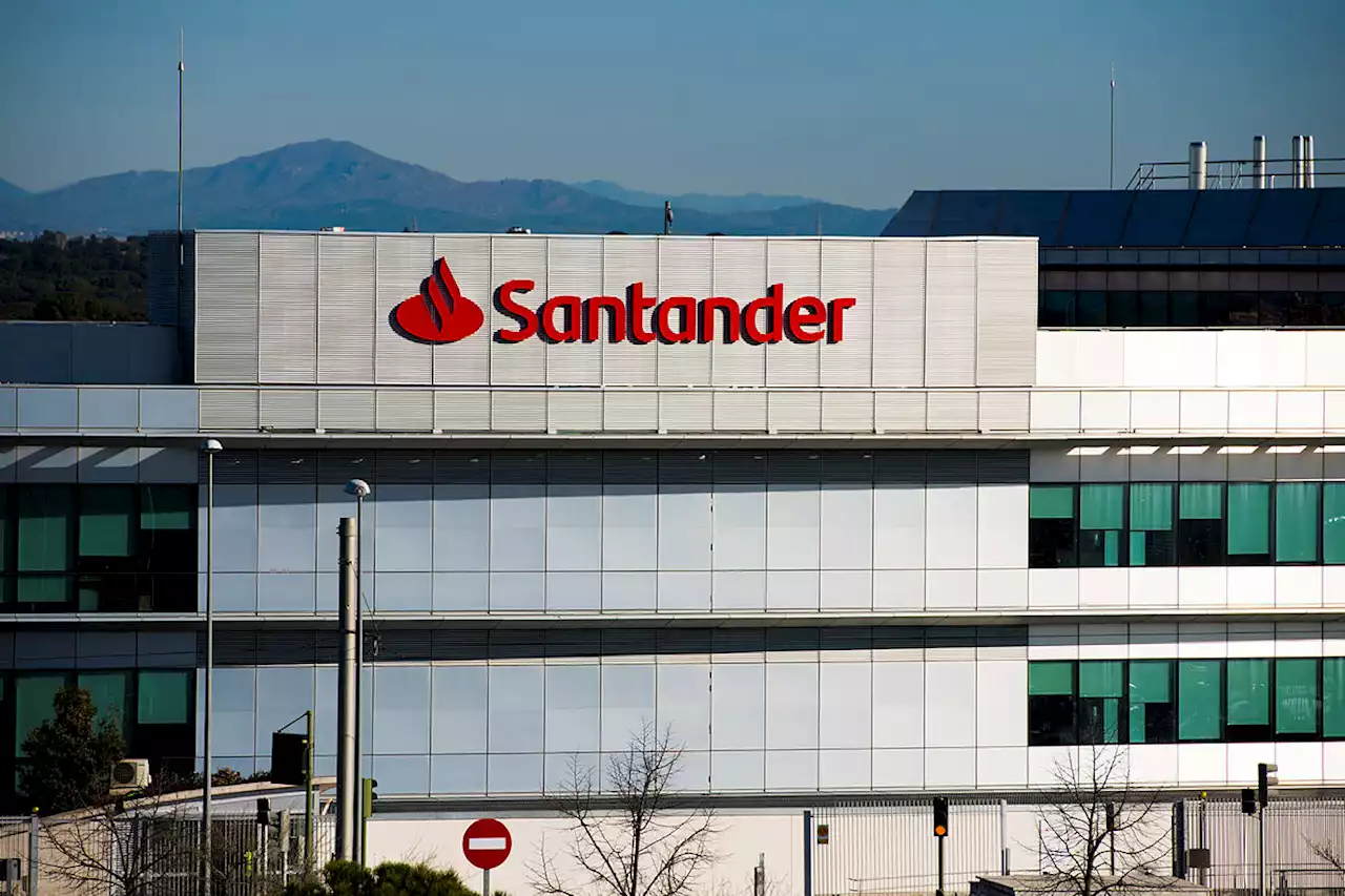 La Audiencia Nacional falla que Santander debe responder por ocho multas a Popular