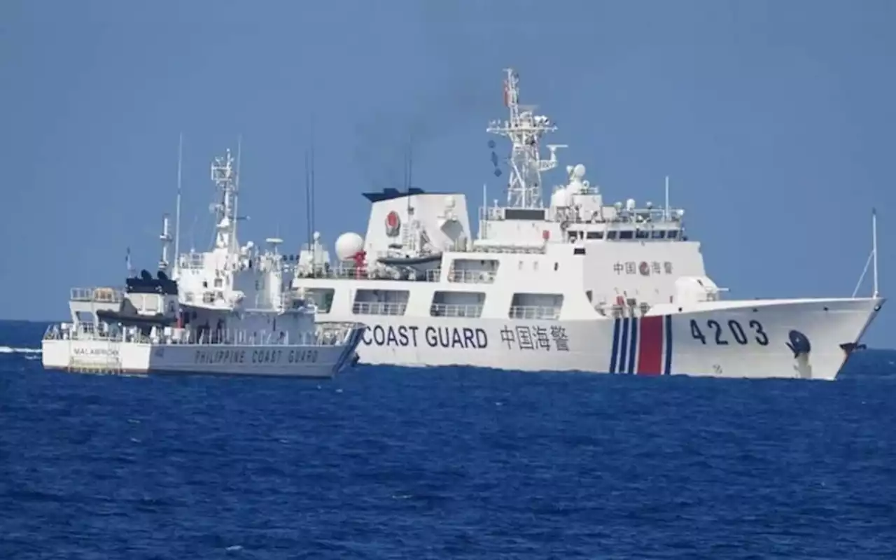 China asks Philippines to work together to defuse sea tensions