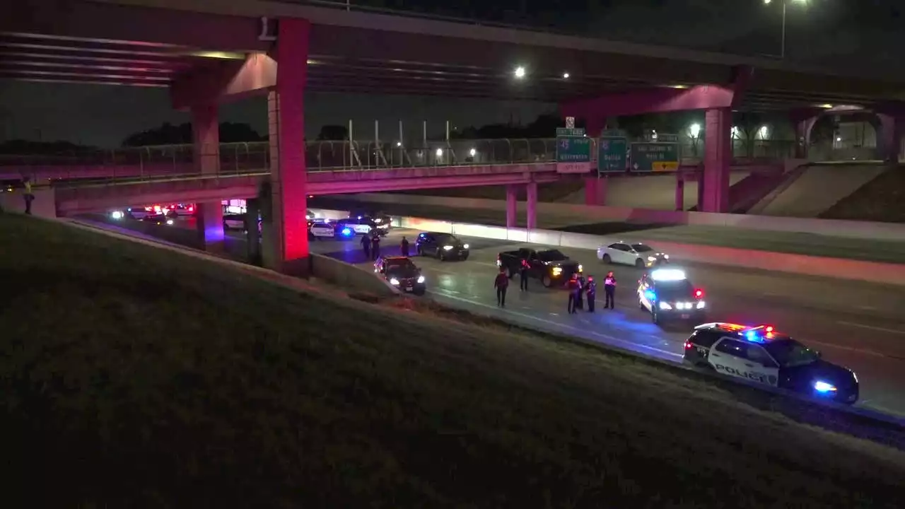 Man hit by Houston police vehicle while walking along freeway