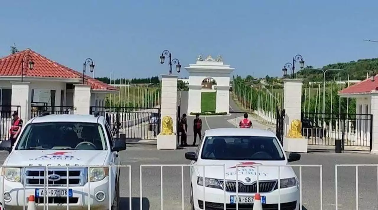 منافقین از آلبانی به کانادا می‌روند/پناهگاه اختلاس‌گران فراری پایگاه جدید تروریست‌ها می‌شود