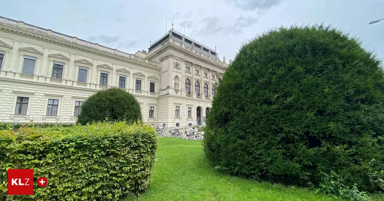 Für Center of Physics - Erstmals Großbaumverpflanzung in Graz: Alte Uni-Eiben werden verpflanzt