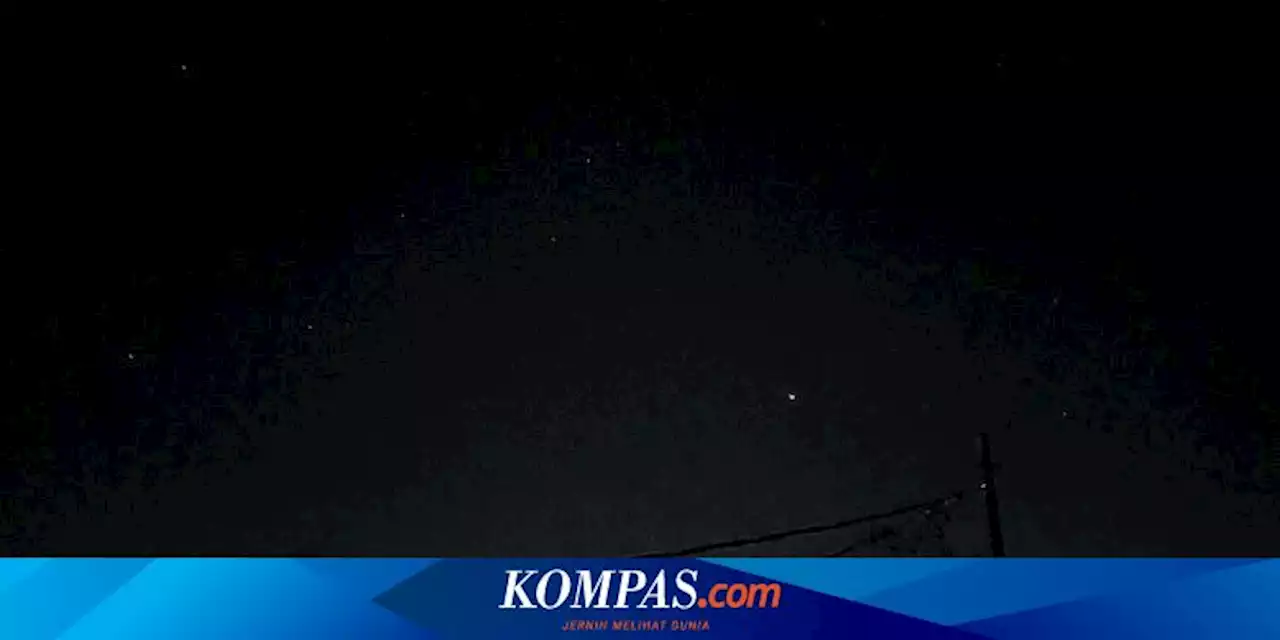 Warga Tasikmalaya Heboh Nonton Bareng Hujan Meteor Perseid di Atap Rumah Tanpa Alat Apa Pun