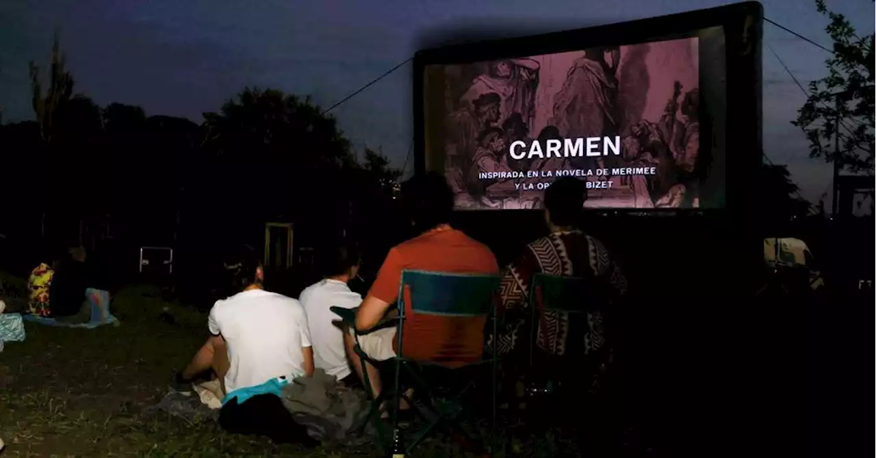 À Marseille, du cinéma en plein air pour toucher tous les publics