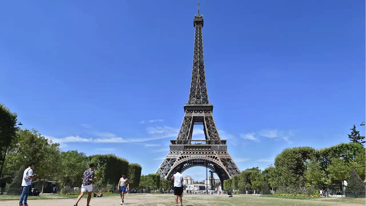 La Tour Eiffel et son parvi totalement évacués en raison d’une alerte de sécurité