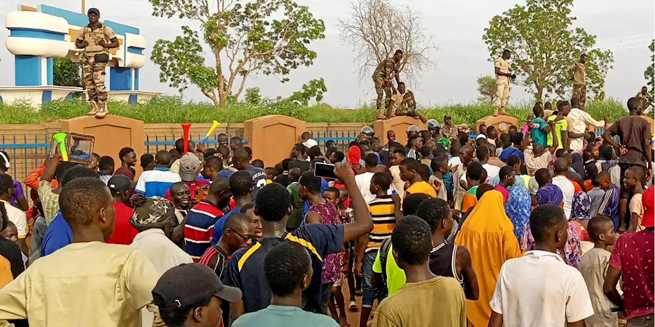 Niger : après des manifestations pro-militaires, la Cedeao reporte sa réunion