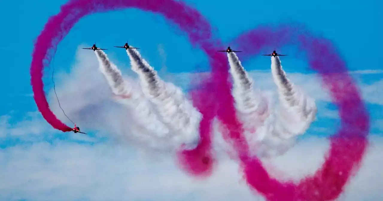 Red Arrows Blackpool Air Show 2023 performance in pictures