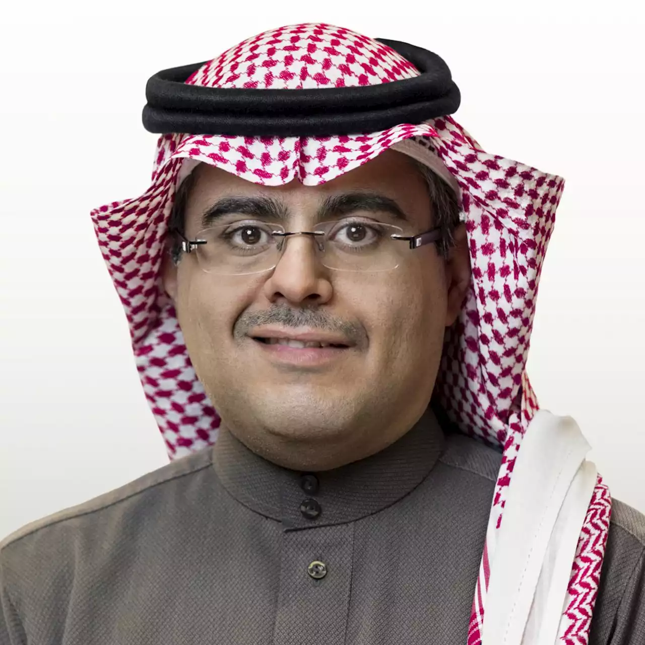 حلم الشباب بين فرص الوظيفة وحاجز المسكن!!