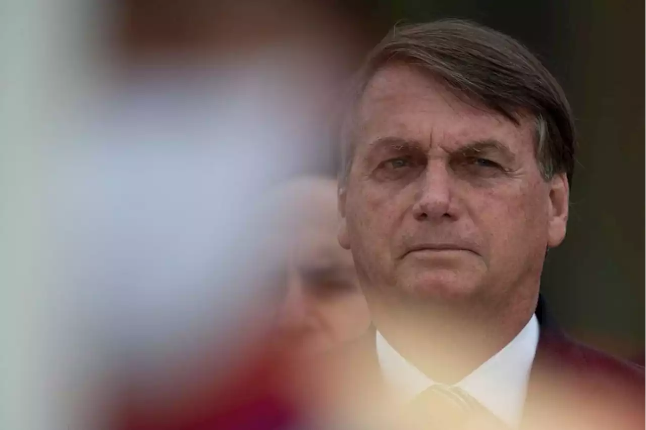 Homes of Bolsonaro aides raided in Brazil jewels probe | The Malaysian Insight