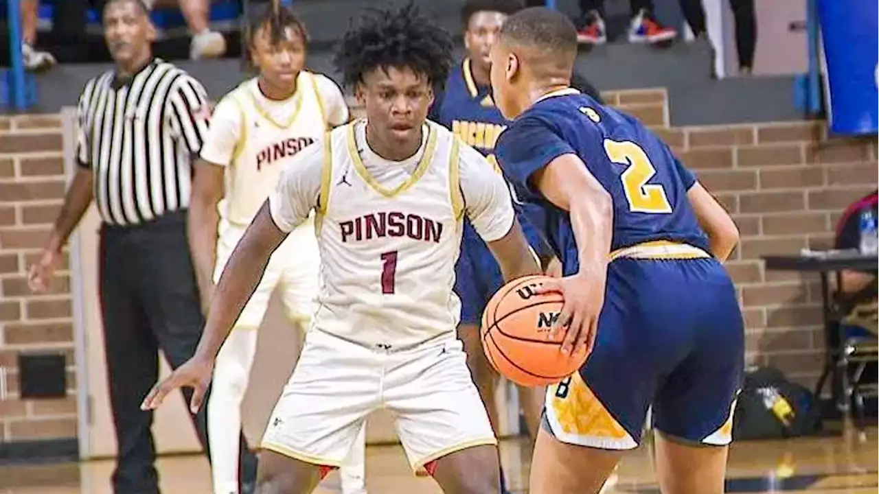 Alabama high school basketball player dies after suffering medical emergency on campus