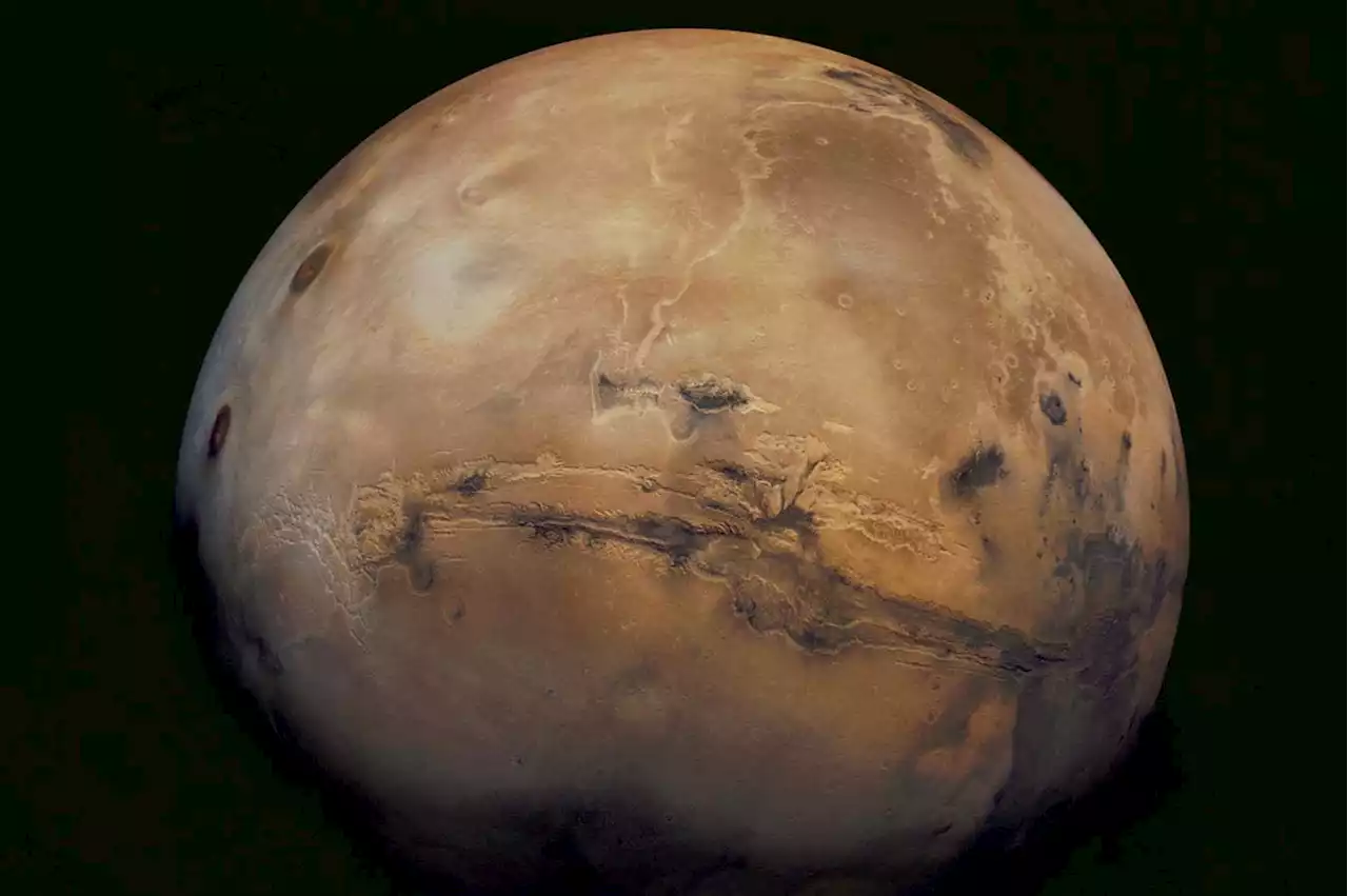 Mars used to have wet and dry seasons similar to ones on Earth