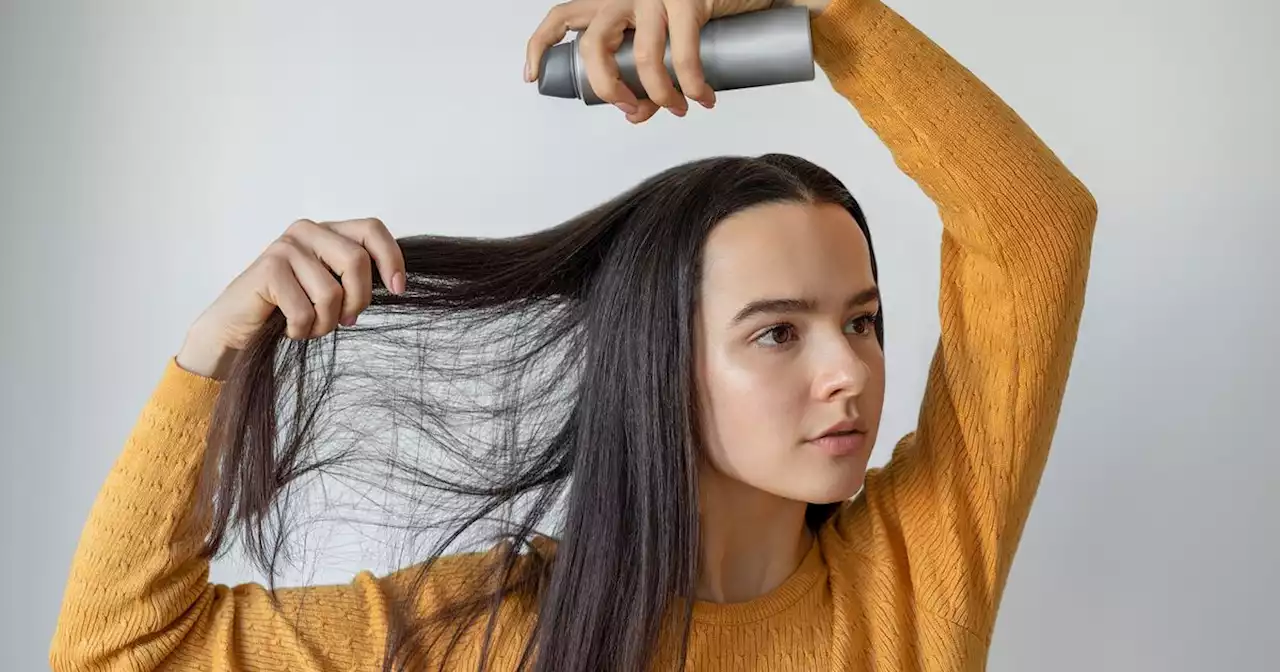 TikTok’s greasy hair hack uses salicylic acid to create weightless bouncy roots