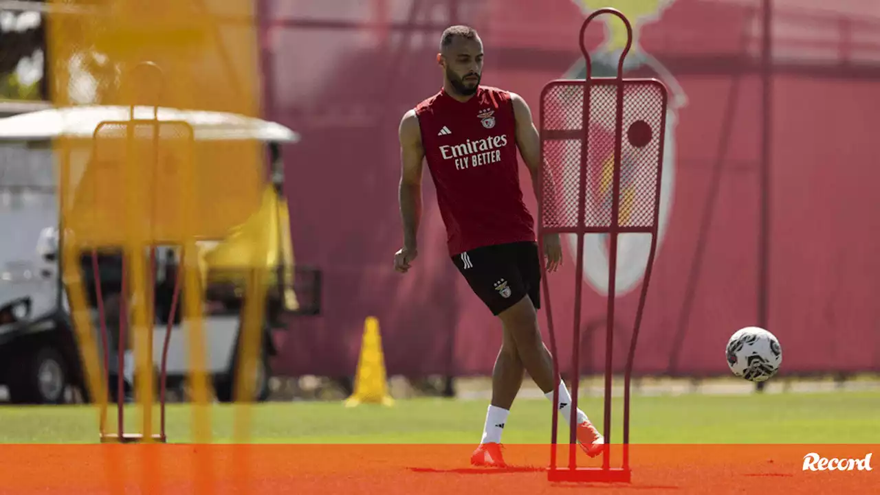 Trubin e Arthur Cabral cumprem primeiro treino no Benfica