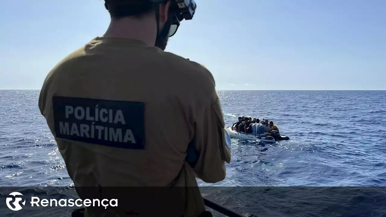 Polícia Marítima interceta dois caiaques com migrantes no Mediterrâneo - Renascença