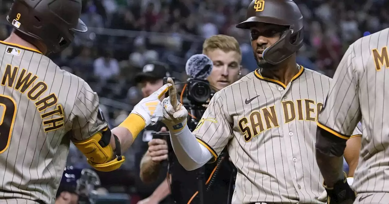 Padres go up big, hold on against Diamondbacks to win series opener