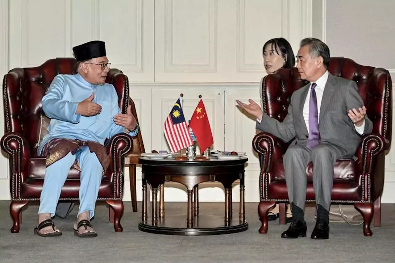 China ready to deliver tangible outcomes in building China-Malaysia community with shared future, says Chinese FM