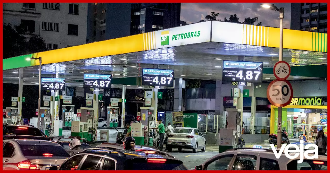 Governo faz Petrobras segurar preço da gasolina e repete fórmula duvidosa