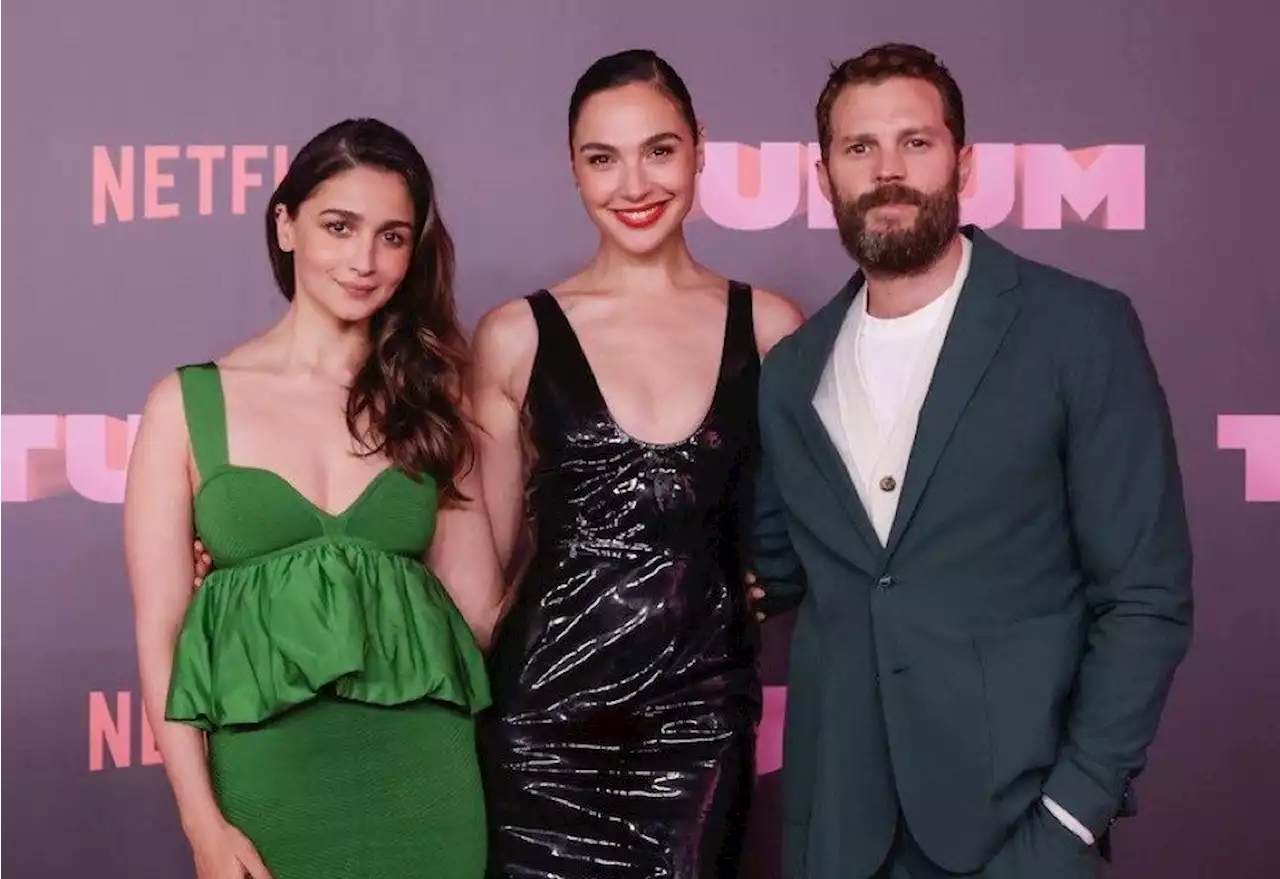 Gal Gadot gushes about working with Jamie Dornan on Heart Of Stone - VIP Magazine