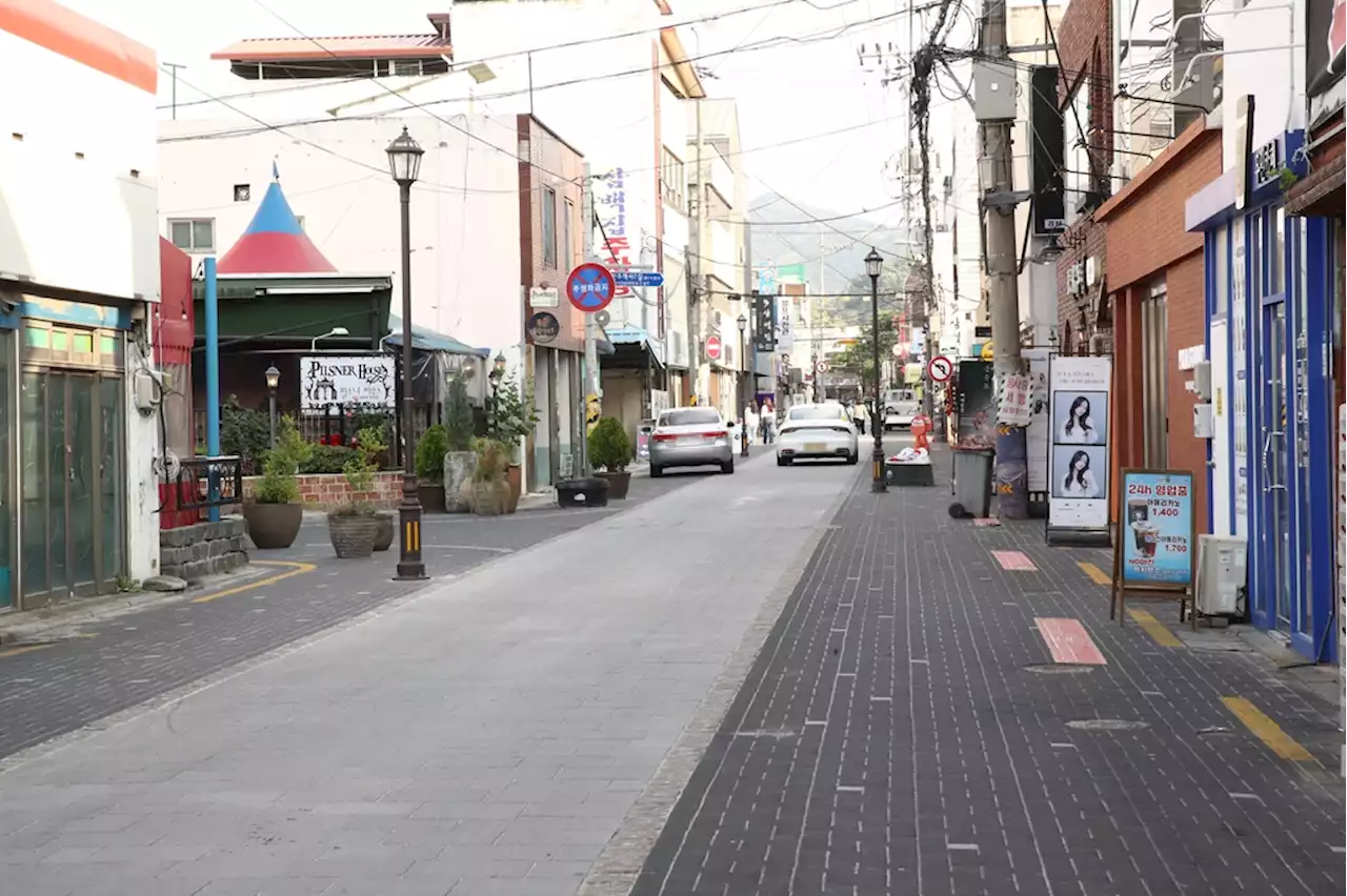 [도시재생 현장을가다] ⑬차 아닌 사람위한 길 내니 상가 '북적' | 연합뉴스