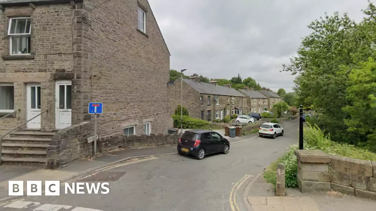 Whaley Bridge: Police investigate 'unexplained' death of man