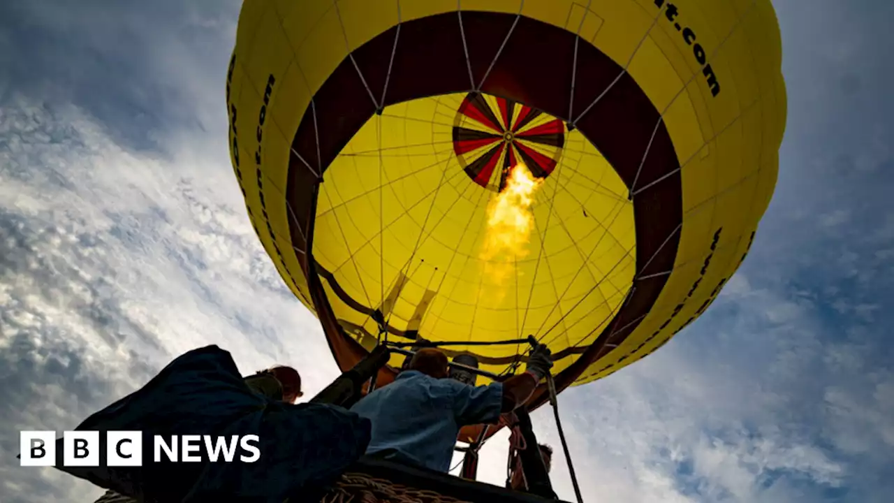 Bristol Balloon Fiesta: Balloons take flight for the final day