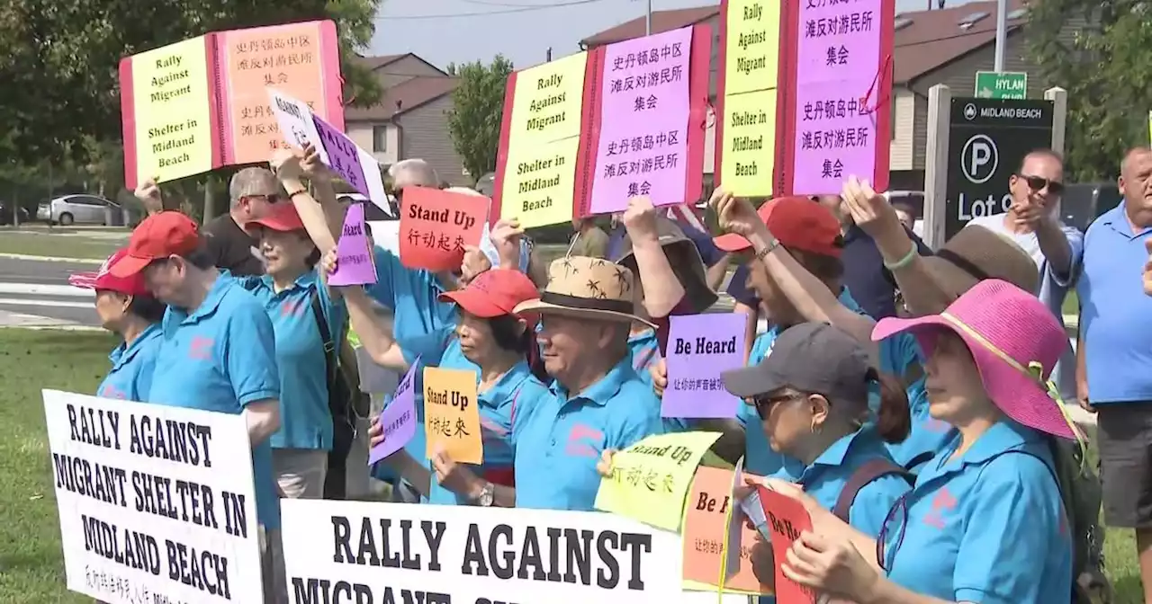 Staten Island community leaders, City Council members protest against possible asylum seeker shelter