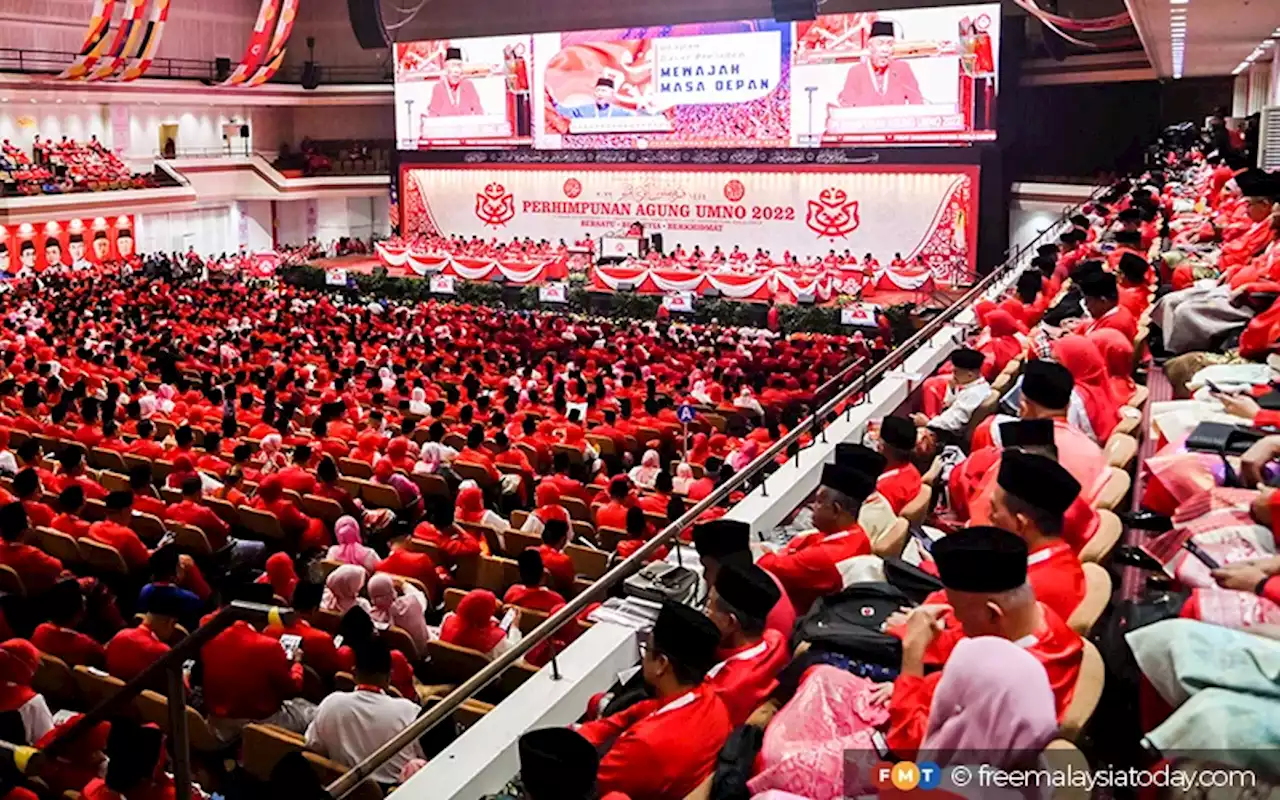 Zahid perlu bertanggungjawab terhadap prestasi buruk Umno, kata penganalisis