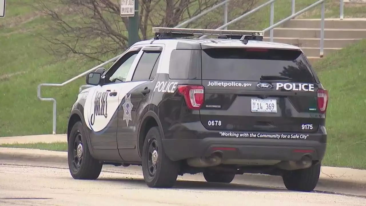 Motorcyclist ejected during crash in Joliet