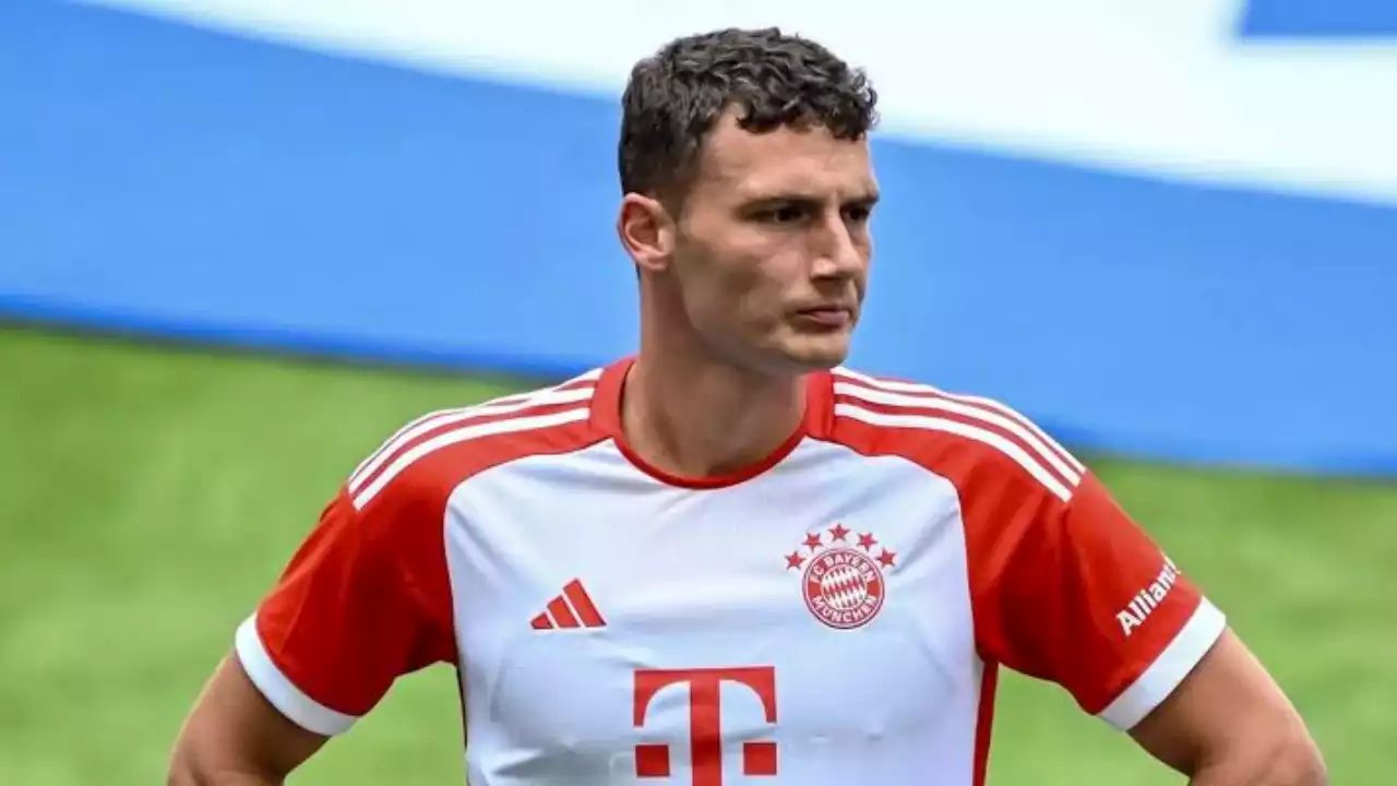 Bayern Munich Reject Man United’s First Offer For Benjamin Pavard