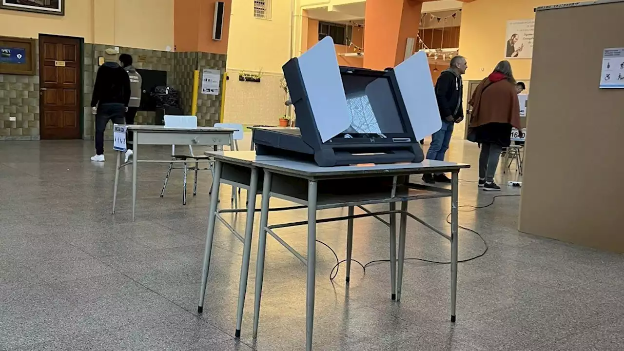 PASO 2023: a qué hora terminará la votación en la Ciudad