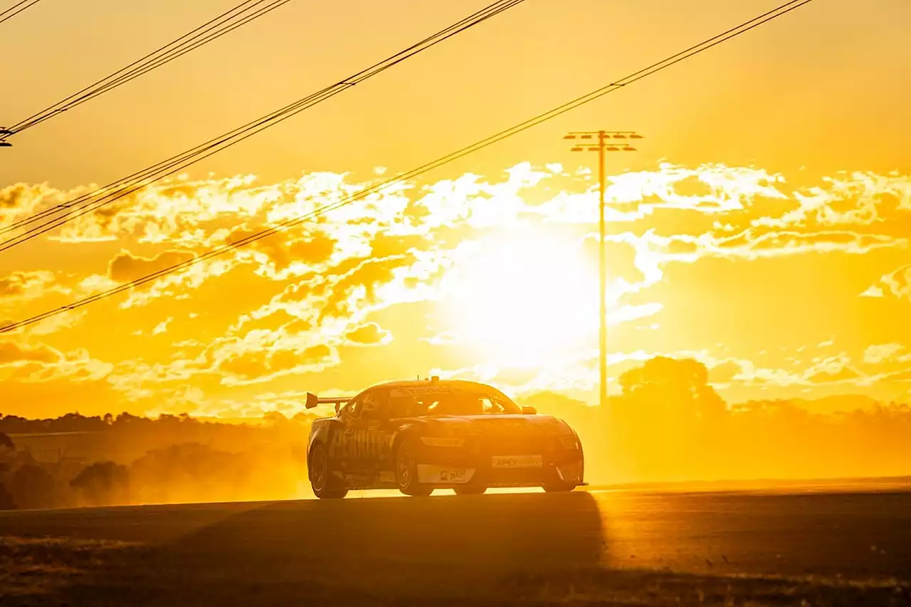 Ford team linked to Camaro Supercars switch