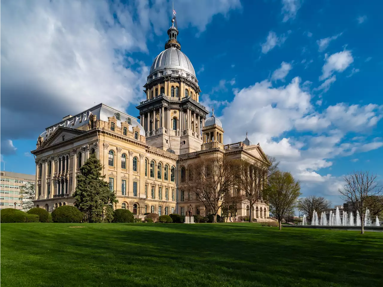 New Illinois law will allow child influencers to sue if earnings aren't set aside