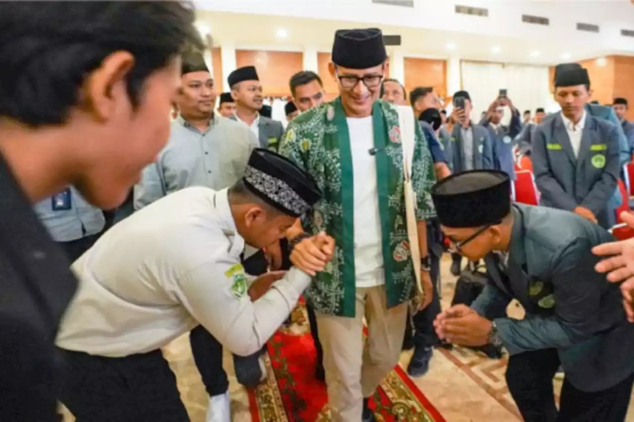 Diteriaki Wapres di Rakernas IPNU, Sandiaga Kenang KH Said Aqil Siradj dan Kartu NU Numero Uno