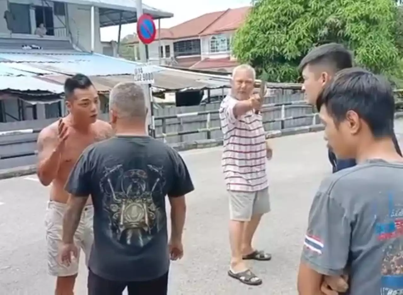 Father, son arrested following armed confrontation in Sibu