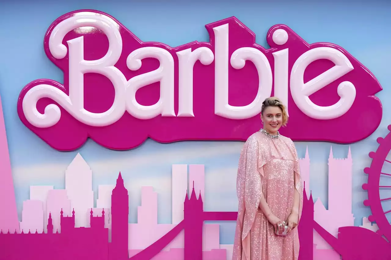 Greta Gerwig, do filme ‘Barbie’, se torna a diretora com maior bilheteria de todos os tempos nos EUA