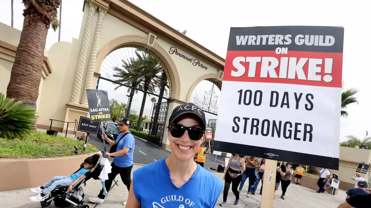 Writers Guild Keeps Mum As Studio Negotiations Resume