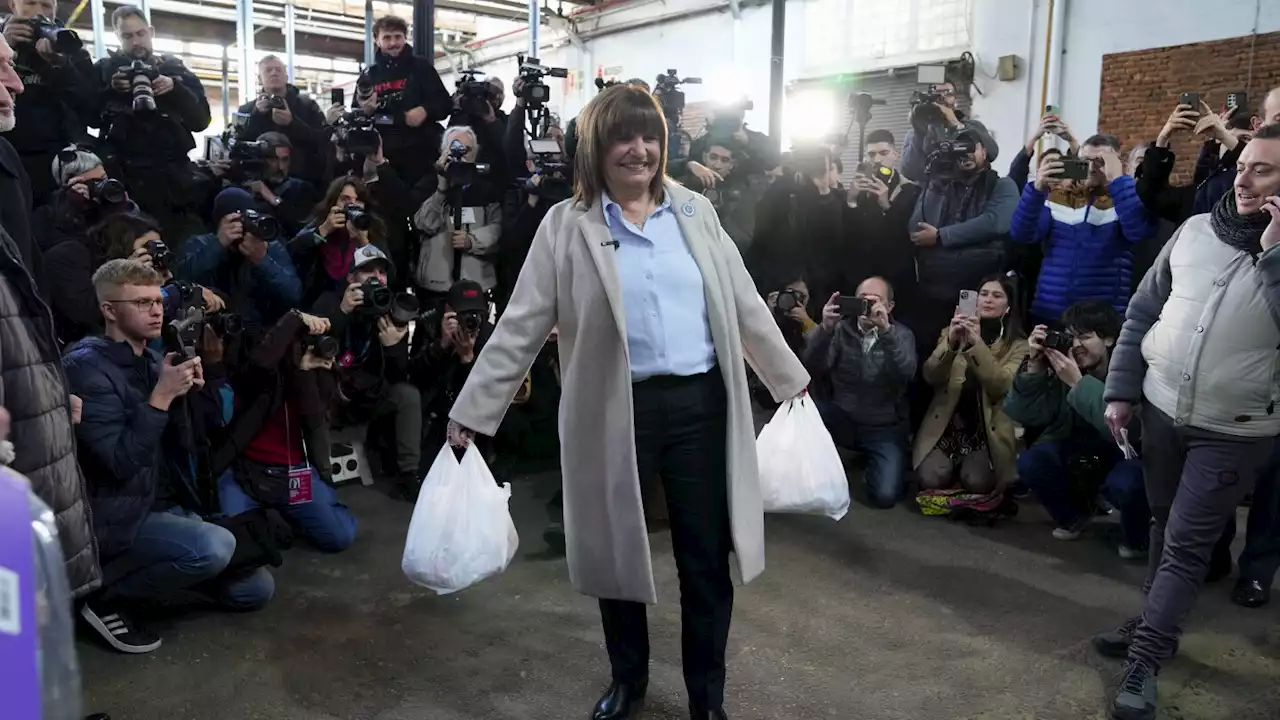 Argentines vote in a primary election that will gauge the yearning for change amid economic turmoil