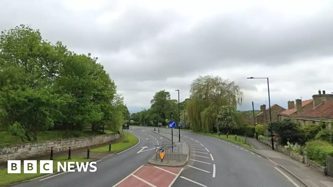 Hickleton crash: Pedestrian hit by articulated lorry dies