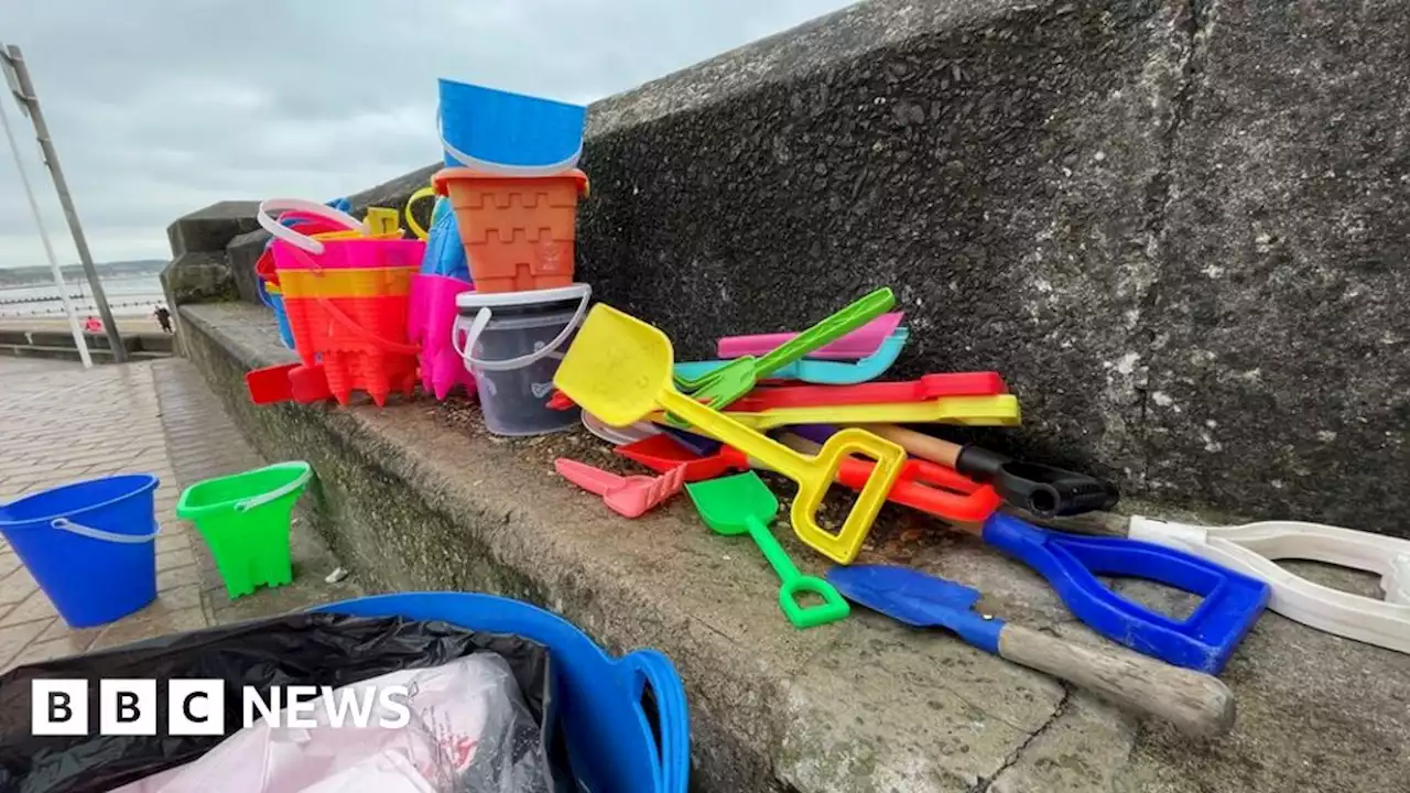 Bridlington beach toy waste a sign of throwaway culture - volunteers