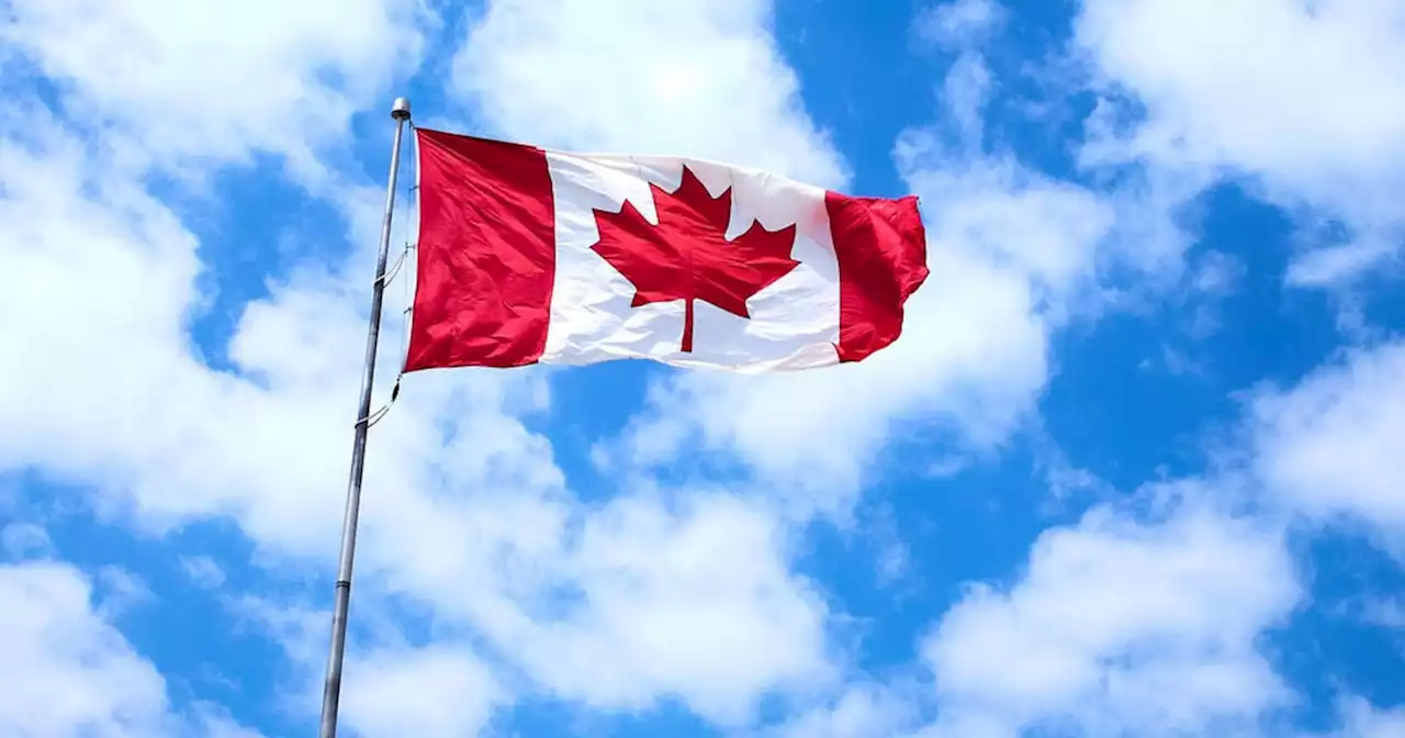 Canadians split on changing national anthem lyrics