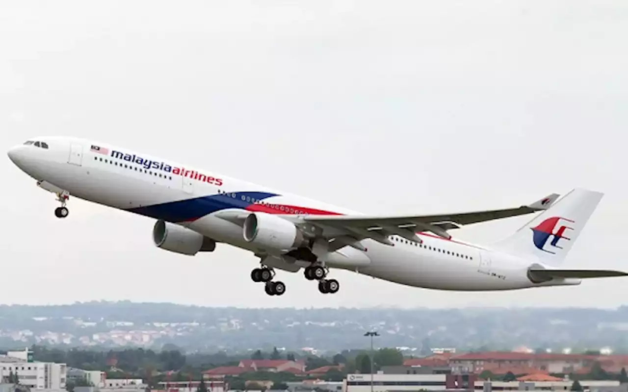 Malaysia Airlines flight turns back to Sydney after passenger’s outburst